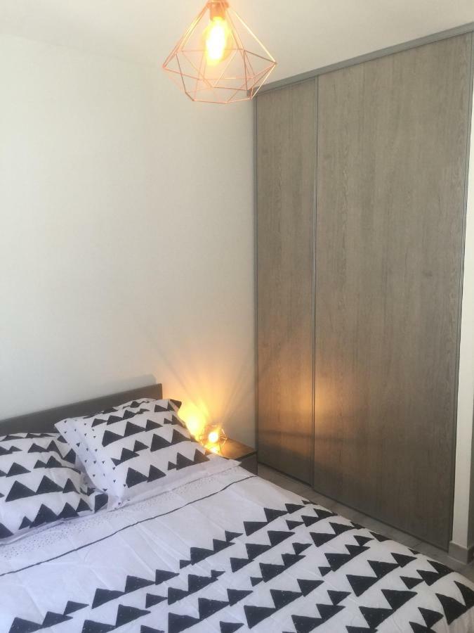 Appartement L'Islois LʼIsle-sur-la-Sorgue Esterno foto